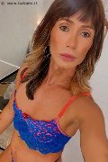  Trav Vivian 366 45 04 341 foto selfie 15