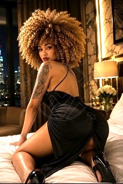 Stella Ricci  MILANO 3295563971